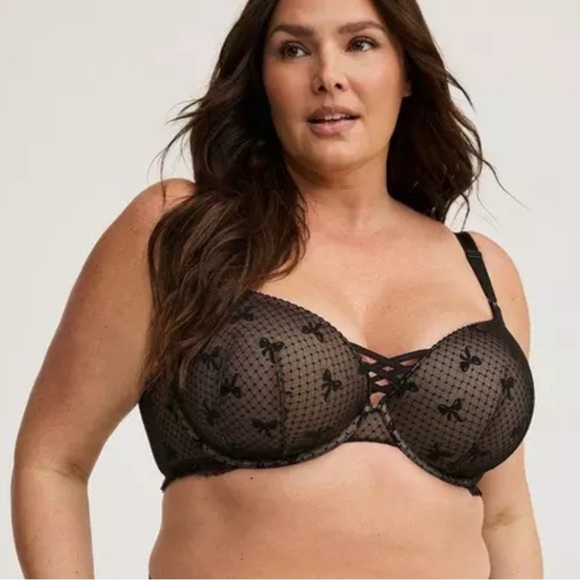 New Torrid Black Lace XO Plunge Push-up bra Size 46DD - Picture 1 of 6